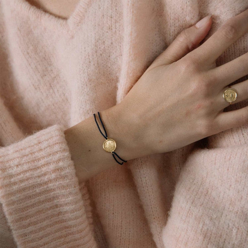  Bracelet Plus Qu'hier Moins Que Demain Sur Cordon - Augis