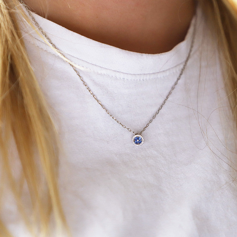  Pendentif Femme Saphir Et Brillants Or Blanc 18K